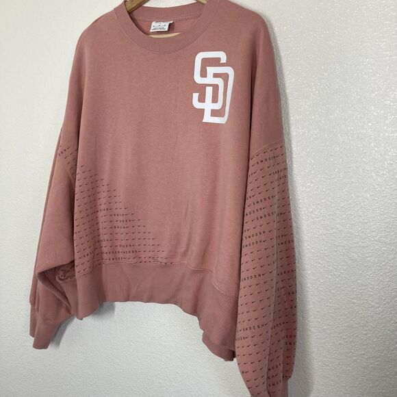 San Diego Padres Sweatshirt Womens XL Pink MLB Baseball Nike Swoosh Sleeve Crop - Picture 3 of 16